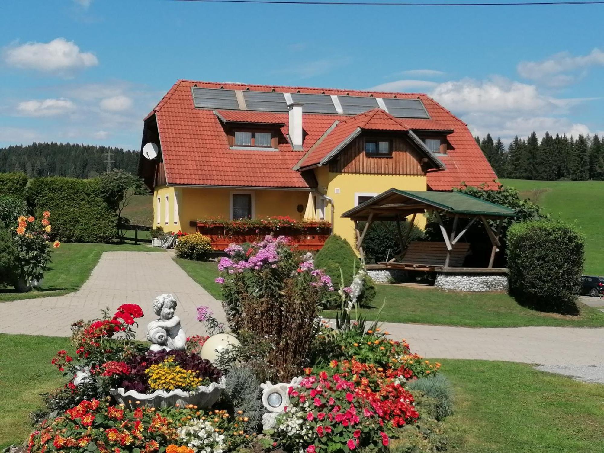 Hotel Gasthof Seeblick Zeutschach Kültér fotó